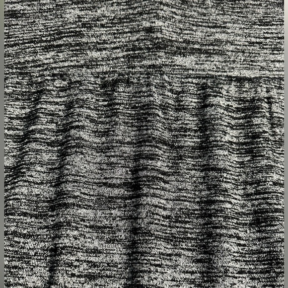 Apt 9 midi skirt with side slit in a weathered dark grey black. 🩷 - Picture 2 of 6